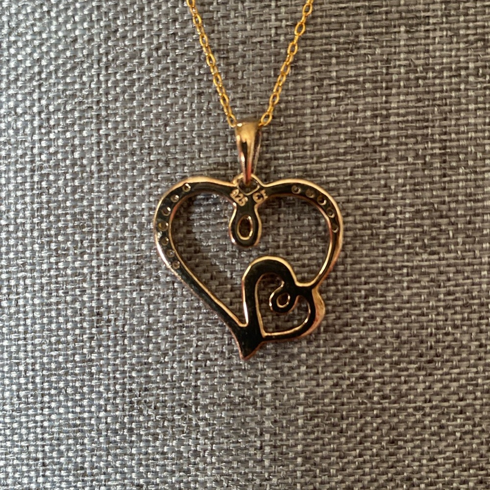 Genuine diamond heart necklace in 925 with gold plating. C1 925. 18 inch chain - Picture 3 of 6